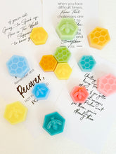 將圖片載入圖庫檢視器 Honeycomb Wax Melts 蜂巢蠟磚 - Small