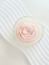 Load image into Gallery viewer, Ranunculus Scented Candle 毛茛花香薰蠟燭
