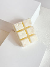 Load image into Gallery viewer, Twinkle Yellow Scented Wax Melts 黃色閃亮蠟磚
