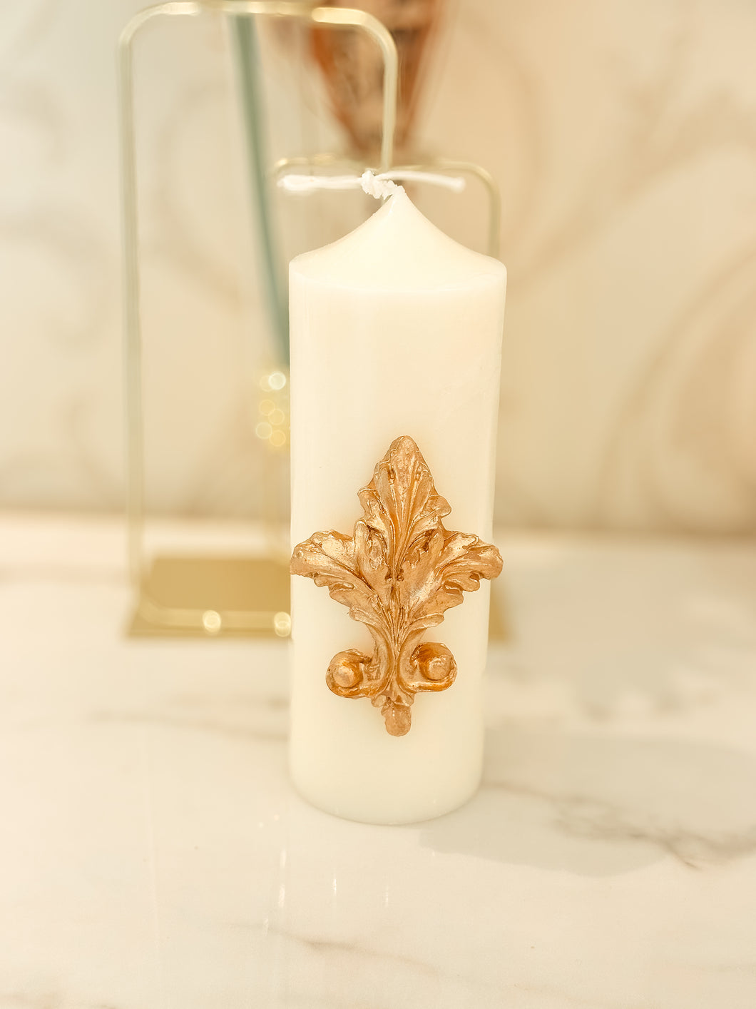 Fleur De Lis Cameo Candle - Tall Dome Pillar