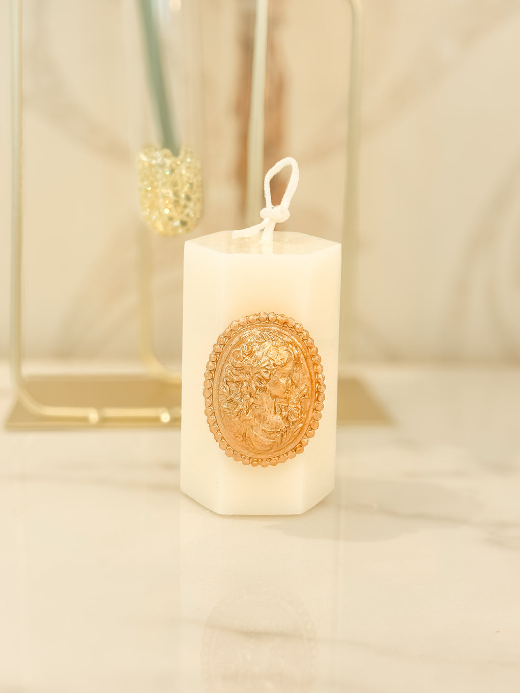 Little Jane Cameo Candle - Hexagon Pillar