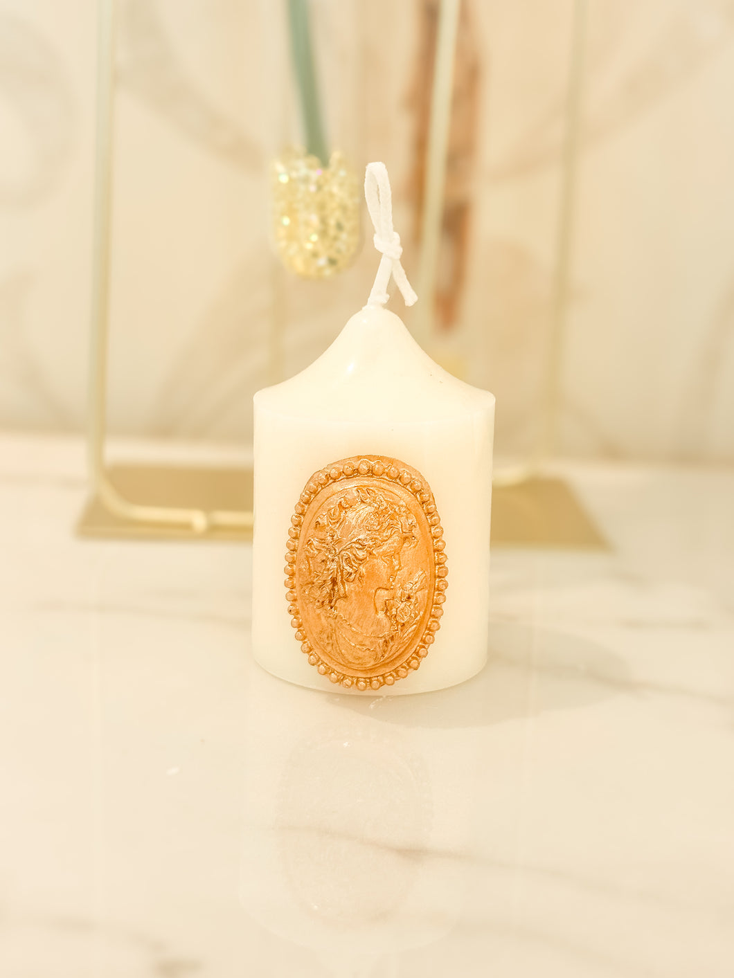 Little Jane Cameo Candle - Small Dome Pillar