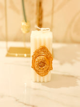 Load image into Gallery viewer, La Rose Cameo Candle - Braided Pillar
