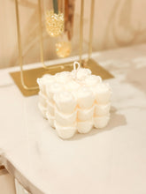 將圖片載入圖庫檢視器 Rose Cube Candle
